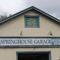 Spring House Garage