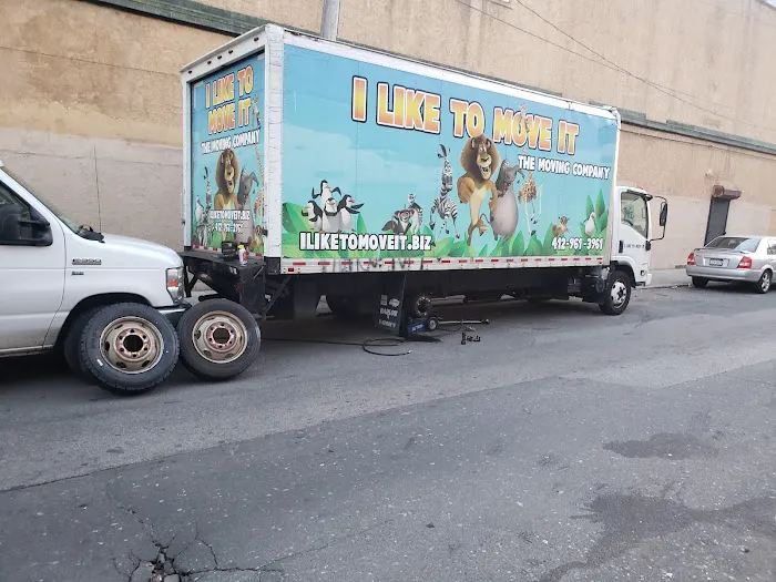 Passenger and Truck Tire Mobile Service 5