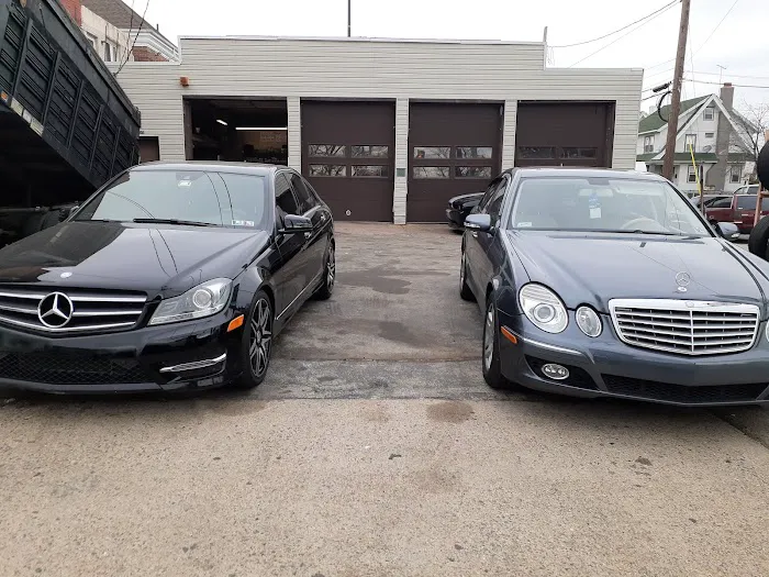 Cawleys Auto 3
