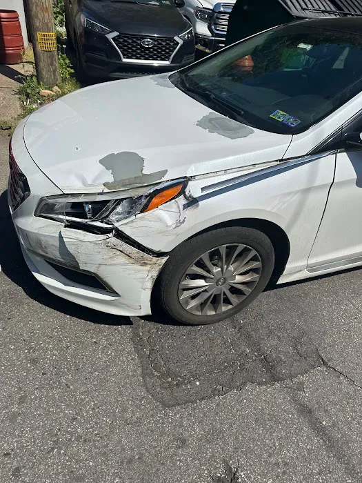 Crashed2Class Auto Body 4