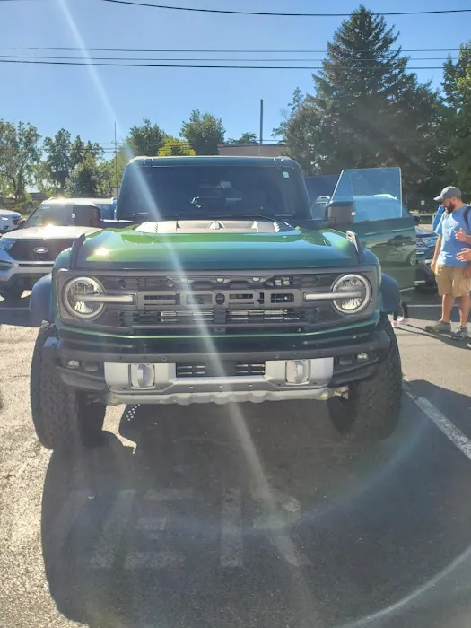 Chapman Ford of Horsham Service 1
