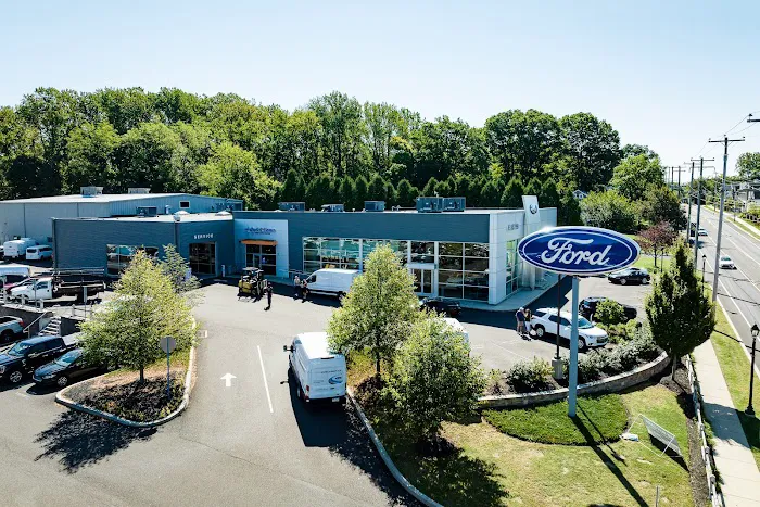 Bergey's Ford of Ambler Service 6