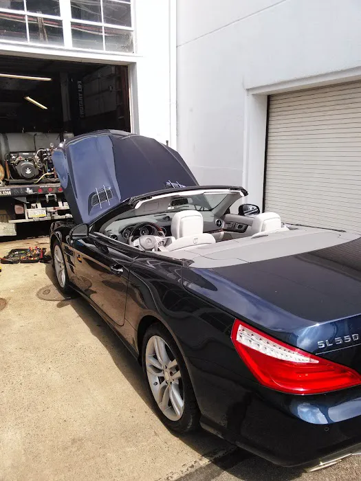 Gadziala Auto Glass Repairs and Installation, LLC 5
