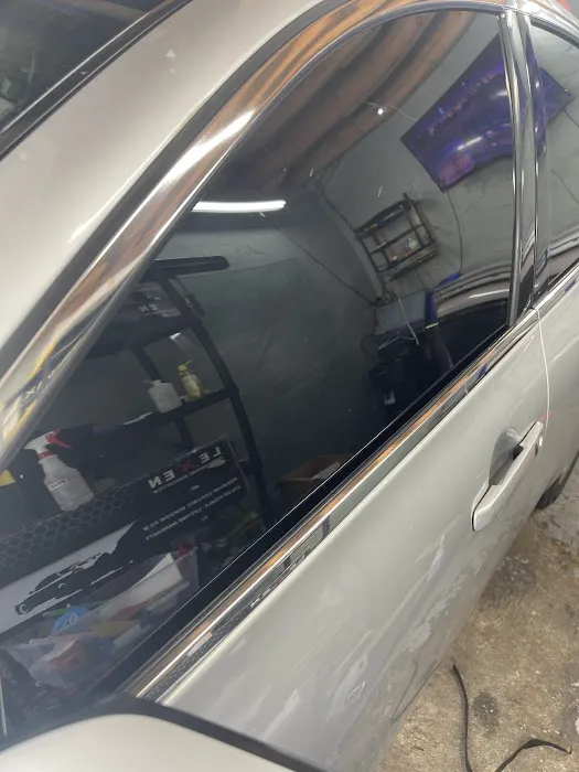 Xpress Garage ComputerCut Tint And Detail Plus 3