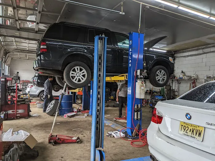 Action Auto Center 8