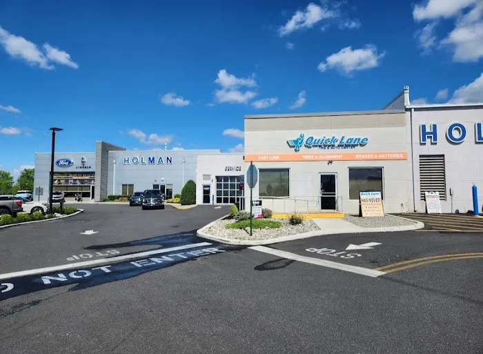 Service Center at Holman INFINITI 3