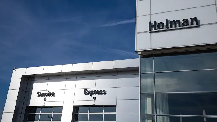 Service Center at Holman INFINITI 1