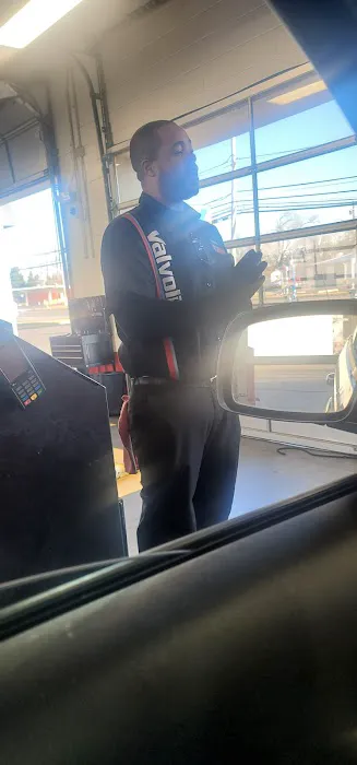 Valvoline Instant Oil Change 1