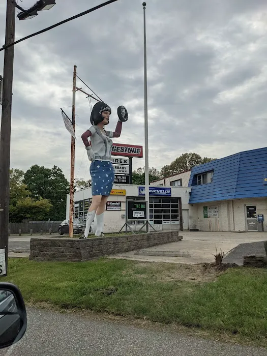 Werbany Tire Town 9