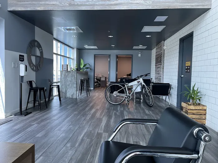 Werkstatte BMW ONLY automotive 4