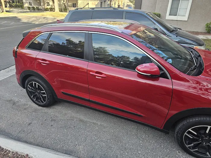 El Champion Window Tint & Auto Glass 5