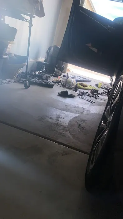 Outside Mechanic 0
