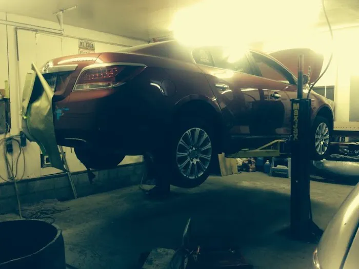 Roch’s auto body 6
