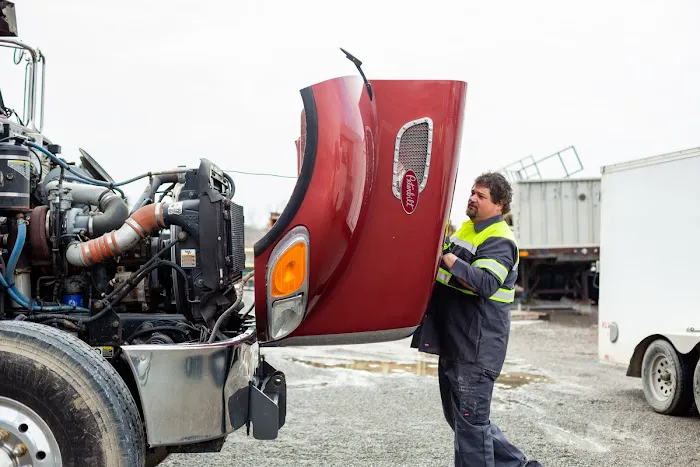 Ricker's 24 Hour Truck Repair 2