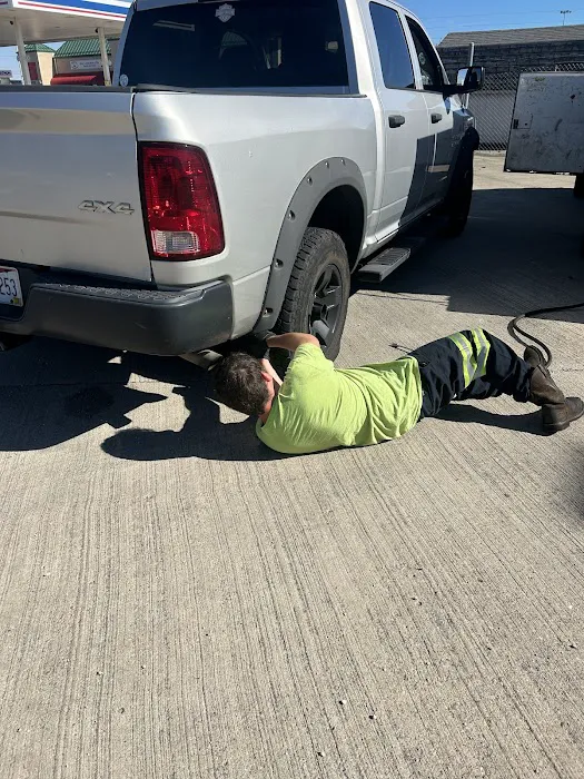 HFS Mobile Truck and Tire Repair 5