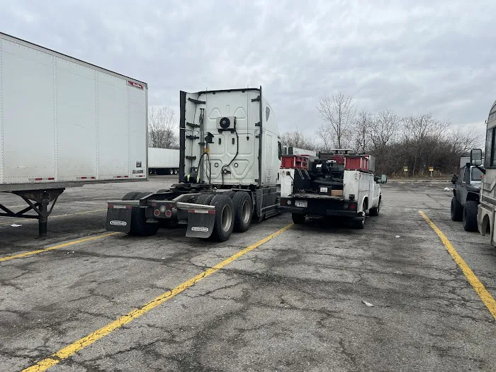 HFS Mobile Truck and Tire Repair 1