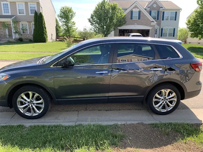 Jeff Schmitt Chevrolet Collision Center South 0