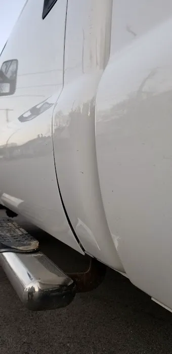 Don's Body Shop 4