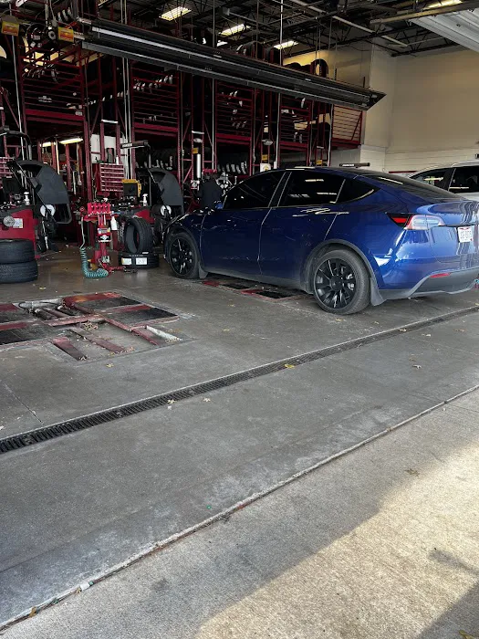 Discount Tire 0
