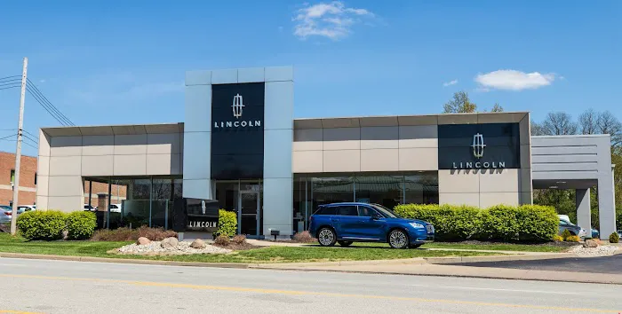 Lincoln of Cincinnati Service Center 7