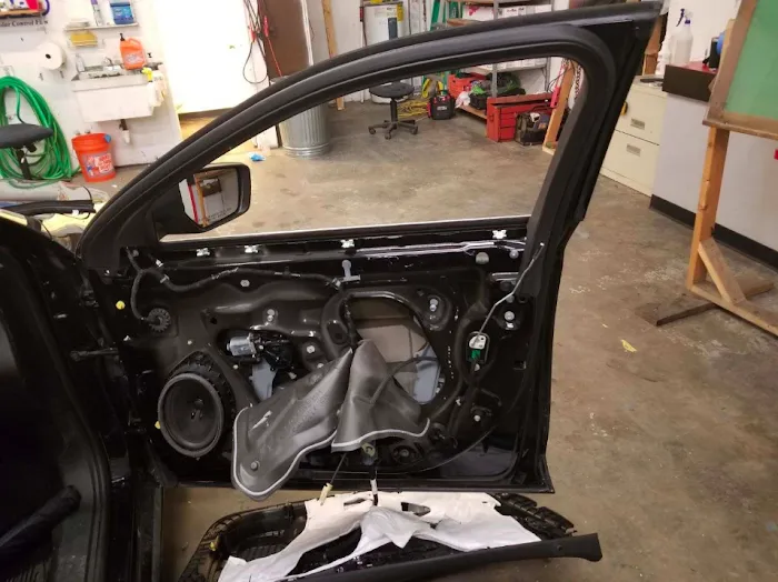 Auto Glass Discounters 7