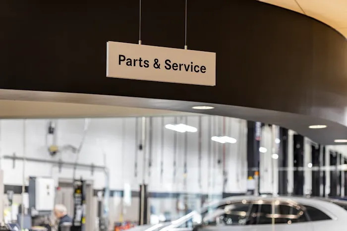 Mercedes-Benz Service 5