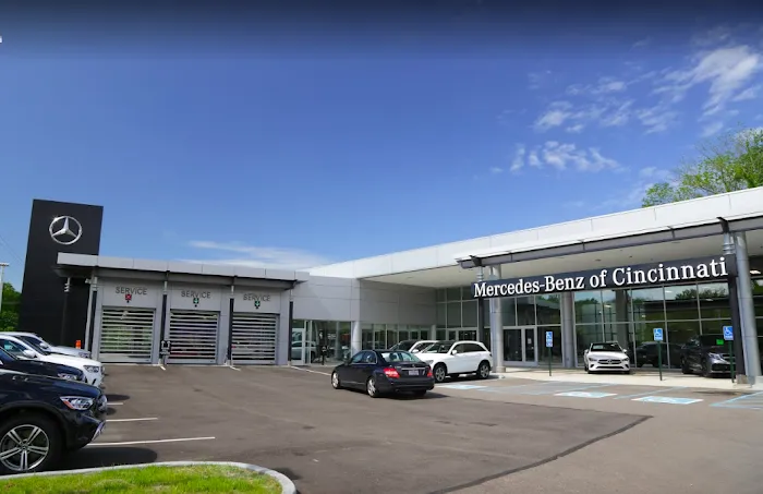 Mercedes-Benz Service 7
