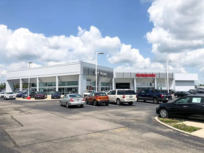 Jeff Wyler Kings Nissan Service 1