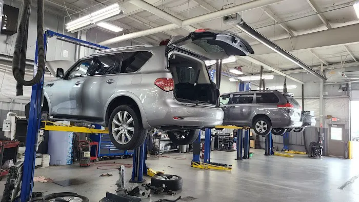 Jeff Wyler Kings Nissan Service 7