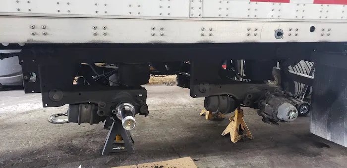 UNIVERSAL TRUCK & TRAILER REPAIR SHOP 6