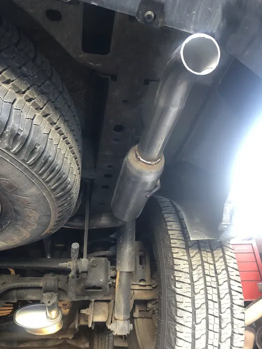 Lee Muffler and Exhaust 4