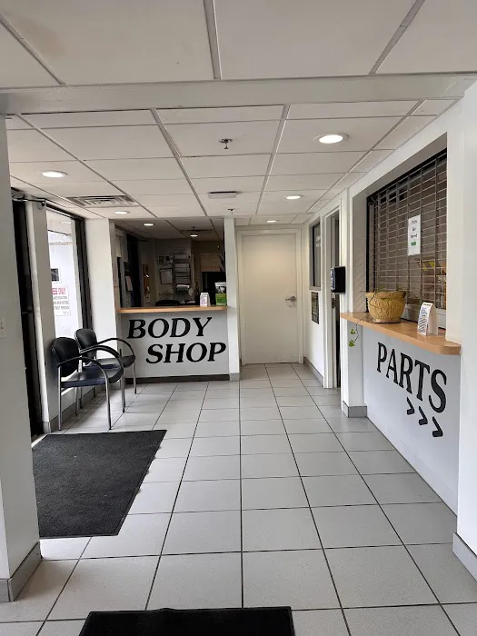Harry Green Collision Center 3
