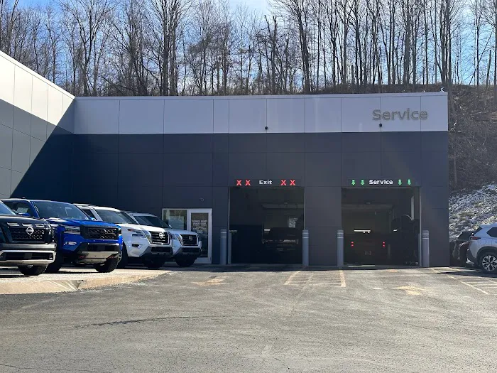 Harry Green Nissan Service 1