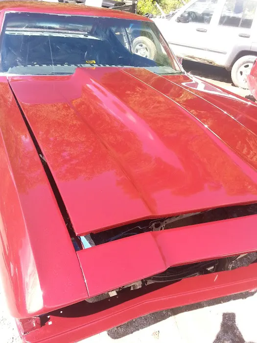 Speedys AutoBody Shop 9