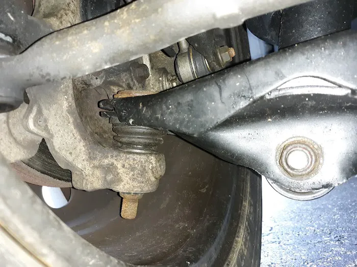 Hudson's Automotive Service 2