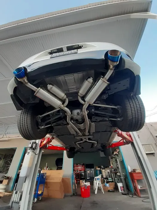 Manuel's Auto Repair 8