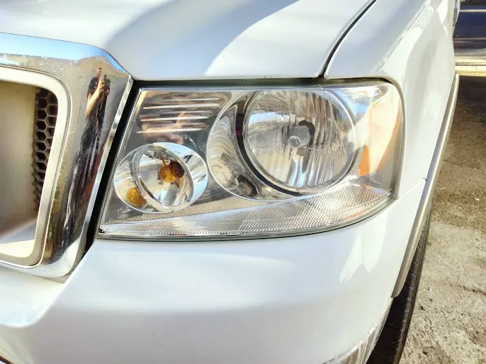 Headlight Restoration Plus 0