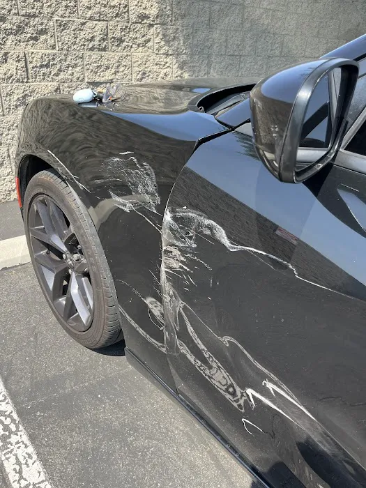 Islas Auto Body 1