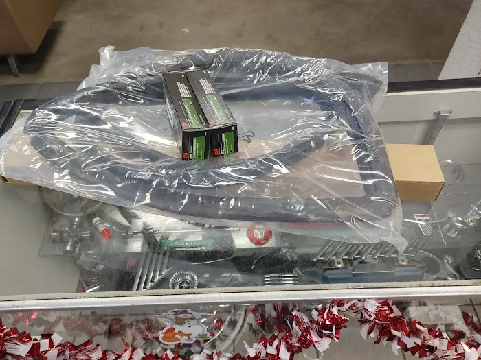 Larry's Thunderbird and Mustang Parts 3