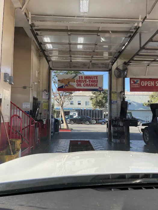 Valvoline Instant Oil Change 8
