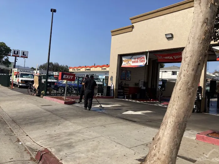 Valvoline Instant Oil Change 4