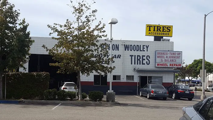Byron Woodley Tire 4