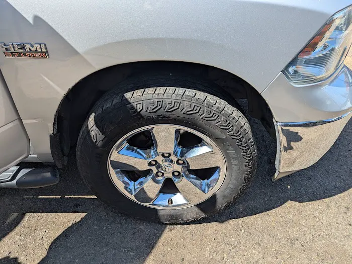VH Tire Shop 0