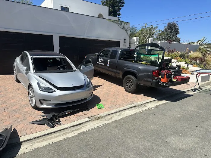 Auto Glass Geeks 9