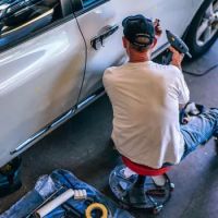 In & Out Auto Body