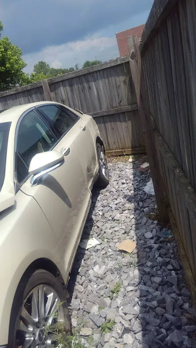 Lee's Automotive 3