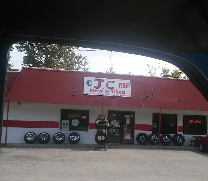 Estrada Tire Shop 3