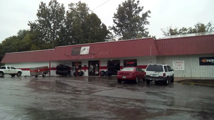 Estrada Tire Shop 5