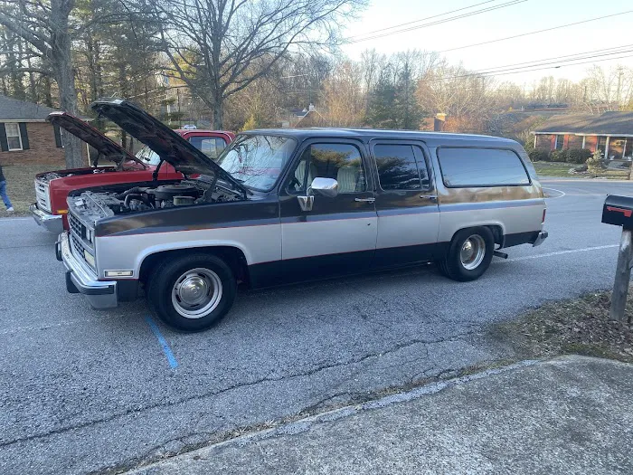 Maaco Auto Body Shop & Painting 4
