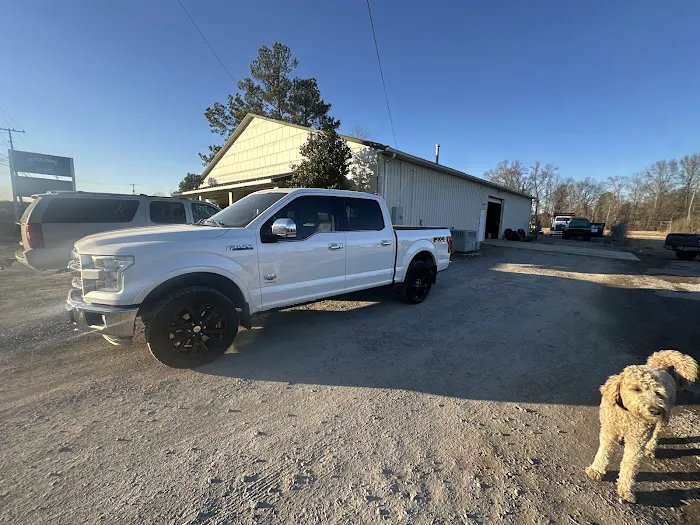 Little Joey's Tire and Automotive 8